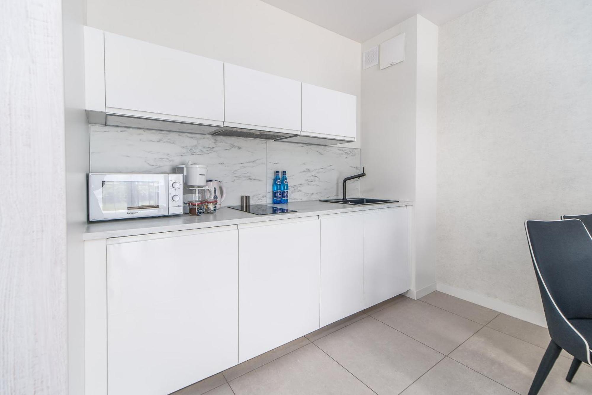 Bel Mare Lux Apartment B105 With Patio Garden By Noclegi Renters 米兹多洛杰 外观 照片